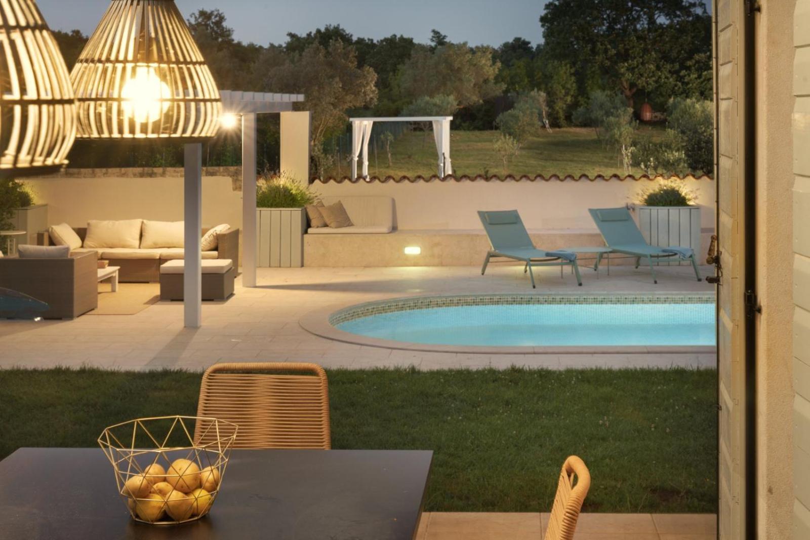 Luxury Villa In Istria - 9,000 Sqm Private Estate With Pool & Sauna, 15 Min To Sea, Near Fazana, 3 Bedrooms Jursici Exterior photo